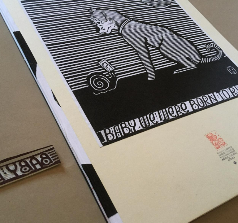 ¿En qué momento es exigible acreditar la adscripción de medios?